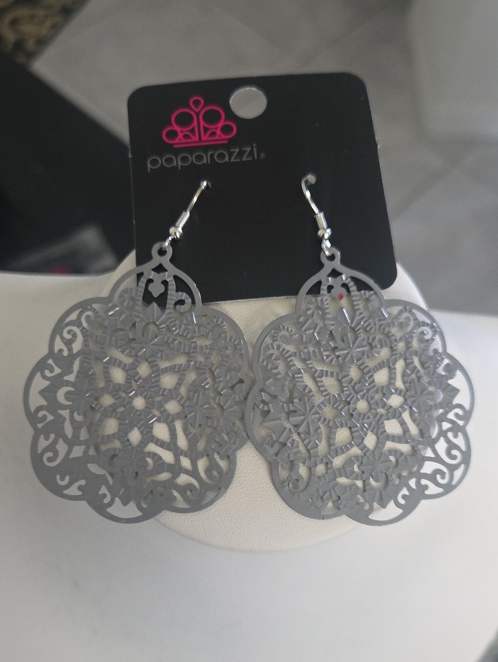 Paparazzi Mediterranean Eden Silver  Earrings NWT
